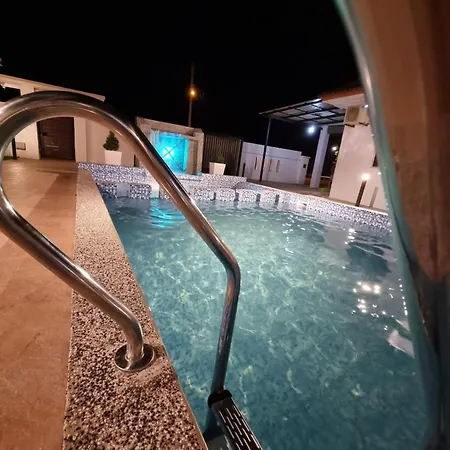 Anzra Home2Stay Kerteh Exterior photo